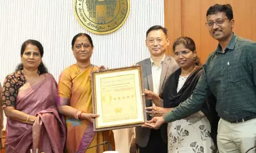 నెహ్రూ జూలాజికల్ పార్క్‌కు అరుదైన గౌరవం.. మంత్రి కొండా సురేఖ చేతుల సర్టిఫికేషన్ అందజేత