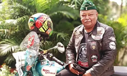 డుగ్గు డుగ్గు డుగ్గు.. 77 ఏళ్ల రాయ్.. సోలో బైక్ రయ్.!