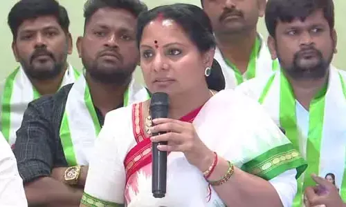 పంచాయతీ ఎన్నికల్లో 42 శాతం రిజర్వేషన్లు ఎక్కడ? : ప్రభుత్వంపై కవితక్క ఫైర్