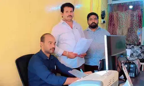 నిబంధనల ప్రకారం ధృవీకరణ పత్రాలకు దరఖాస్తులు చేయాలి : టీఎస్ టీఎస్ జిల్లా మేనేజర్ ప్రదీప్ కుమార్