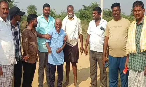 పెళ్లి వేడుక‌.. మ‌తి స్థిమితం లేని వ్య‌క్తిని కుటుంబ చెంత‌కు చేర్చింది