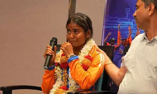 అంధుల క్రికెట్ కెప్టెన్ కన్నీళ్లు..  కుళ్లిన పండ్లు తిని మ‌రీ !