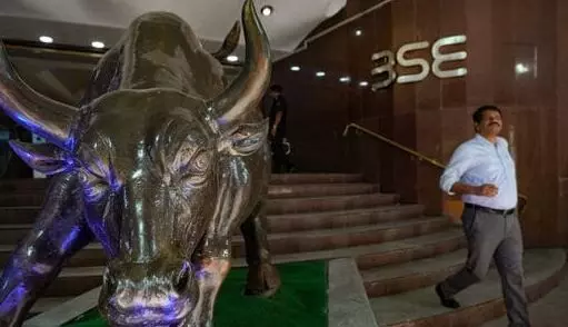 Stock Market: 26,200 పైన ముగిసిన నిఫ్టీ.. సెన్సెక్స్కు 1,000 పాయింట్ల లాభం Stock Market: 26,200 పైన ముగిసిన నిఫ్టీ.. సెన్సెక్స్కు 1,000 పాయింట్ల లాభం