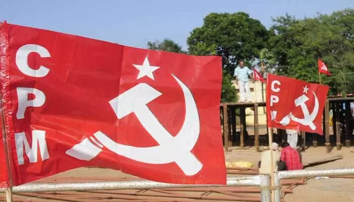కాంగ్రెస్ తోనే సీపీఐ, సీపీఎం.. బలమైన స్థానాల్లో ఒంటిరిగానే పోటీ కాంగ్రెస్ తోనే సీపీఐ, సీపీఎం.. బలమైన స్థానాల్లో ఒంటిరిగానే పోటీ