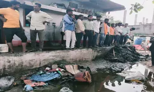 ముధోల్ లో షార్ట్ సర్క్యూట్ తో ఇల్లు దగ్ధం