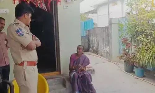 బంగారం మెరుగు పేరుతో చోరీ
