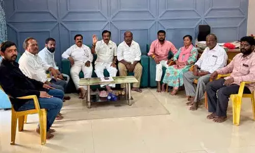 అధికారుల త‌ప్పిదం వ‌ల్లే బీసీ వ‌ర్గానికి తీవ్ర న‌ష్టం