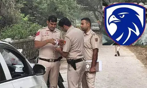 ఢిల్లీలో తెలంగాణ ఈగల్ టీమ్‌ భారీ ఆపరేషన్‌.. 50 మంది నైజీరియన్లు అరెస్ట్.. సెక్స్ వర్కర్లు సైతం..