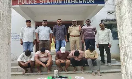 ఆన్ లైన్ బెట్టింగ్ స్థావ‌రం పై టాస్క్ ఫోర్స్ పోలీసులు దాడి