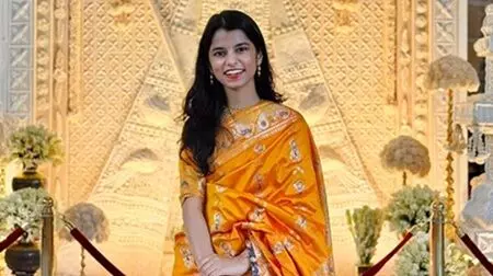 మైథిలి ఠాకూర్.. ఫోక్ సింగర్ to యంగెస్ట్ ఎమ్మెల్యే మైథిలి ఠాకూర్.. ఫోక్ సింగర్ to యంగెస్ట్ ఎమ్మెల్యే