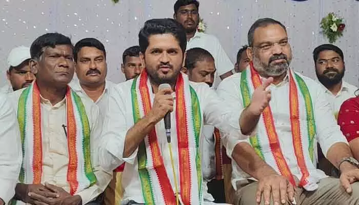 కౌశిక్ రెడ్డి బోగస్ ప్రచారాలు మానుకోవాలి : వొడితల ప్రణవ్ కౌశిక్ రెడ్డి బోగస్ ప్రచారాలు మానుకోవాలి : వొడితల ప్రణవ్