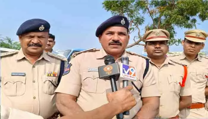 శాంతి భద్రతల పరిరక్షణకు నిరంతరం పోలీసుల మాక్ డ్రిల్ శాంతి భద్రతల పరిరక్షణకు నిరంతరం పోలీసుల మాక్ డ్రిల్