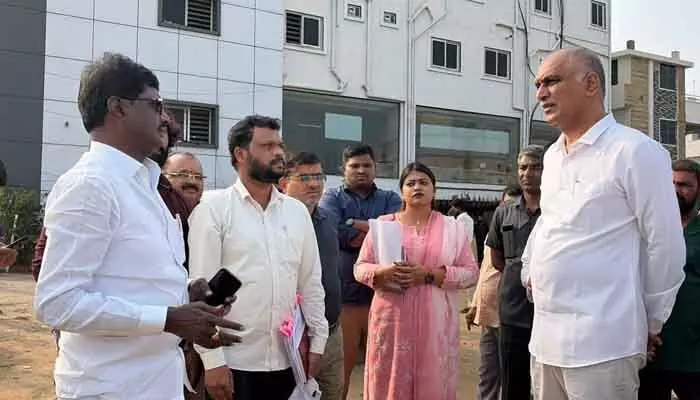 రూ.6కోట్ల 34 లక్షలతో నర్సాపూర్, ఎర్ర చెరువుల సుందరీకరణ : ఎమ్మెల్యే హరీశ్ రావు రూ.6కోట్ల 34 లక్షలతో నర్సాపూర్, ఎర్ర చెరువుల సుందరీకరణ : ఎమ్మెల్యే హరీశ్ రావు