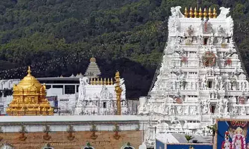 తిరుమలకు వెళ్లే భక్తులకు బిగ్ అలర్ట్.. భారీగా పెరిగిన భక్తుల రద్దీ