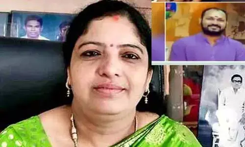 Breaking: మంత్రి గుమ్మడి సంధ్యారాణి పీఎస్ సతీశ్ రాజీనామా