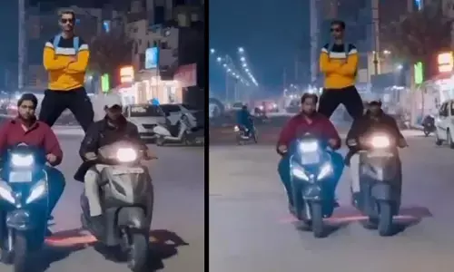 అజయ్ దేవగన్ సీన్ రిపీట్.. మన హైదరాబాద్‌‌ యువకుల డేంజరస్ స్టంట్.. రీల్స్ పిచ్చిలో భాగమే!