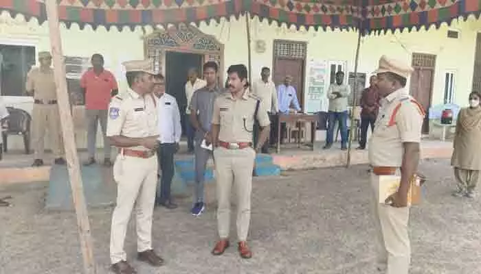 ఎన్నికల నియామవళి ఖచ్చితంగా పాటించాలి ఎన్నికల నియామవళి ఖచ్చితంగా పాటించాలి