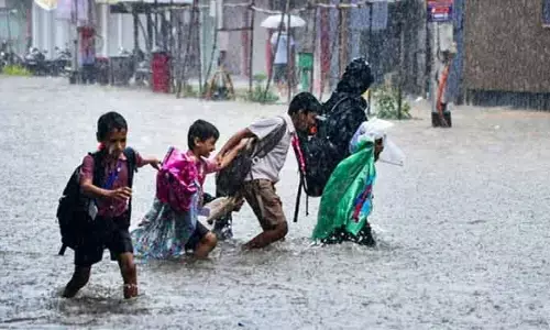 తెలుగు రాష్ట్రాలకు భారీ వర్షసూచన.. నేడు ఈ జిల్లాల్లో పిడుగులతో కూడిన వర్షాలు