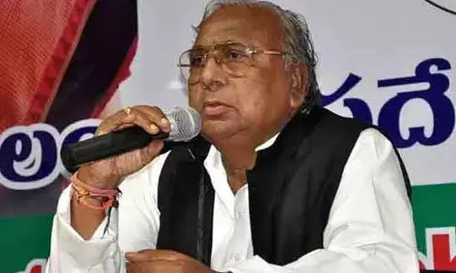 బీసీ బిల్లు కోసం ఢిల్లీలో తాడోపేడో తేల్చుకుందాం.. వీహెచ్ కీలక వ్యాఖ్యలు