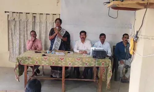 ఎలాంటి అవ‌క‌త‌వ‌క‌లు లేకుండా ఎన్నిక‌లు నిర్వ‌హించాలి : ఆర్డీవో శ్రీదేవి