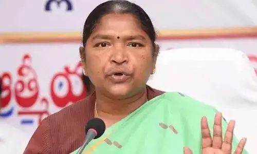 గాదె ఇన్నయ్య మా ఇల్లును సందర్శించిన మంత్రి సీతక్క