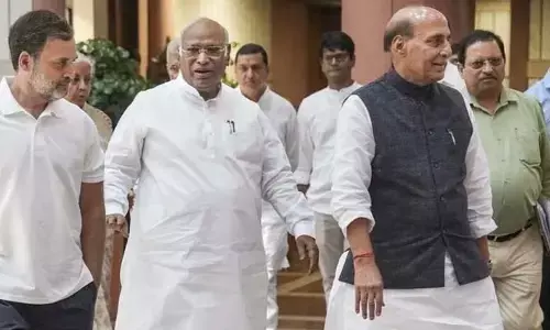 రేపు ఢిల్లీలో అఖిలపక్ష సమావేశం