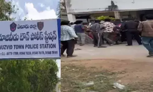ప్రేమ జంటను పోలీస్ స్టేషన్‌లో దాచిపెట్టిన పోలీసులు.. ఉద్రిక్తత