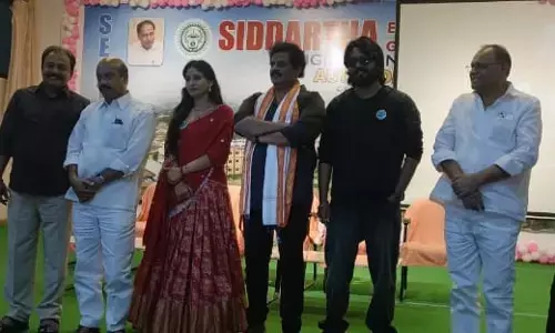 తిరుపతిలో సందడి చేసిన దేవగుడి చిత్ర యూనిట్
