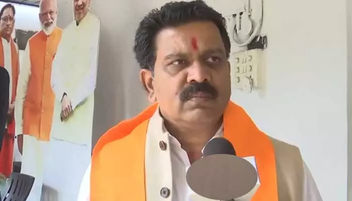 తెలంగాణ మావోయిస్టు చైతు సరెండర్పై ఛత్తీస్ గఢ్ డిప్యూటీ సీఎం విజయ్ శర్మ కీలక వ్యాఖ్యలు తెలంగాణ మావోయిస్టు చైతు సరెండర్పై ఛత్తీస్ గఢ్ డిప్యూటీ సీఎం విజయ్ శర్మ కీలక వ్యాఖ్యలు