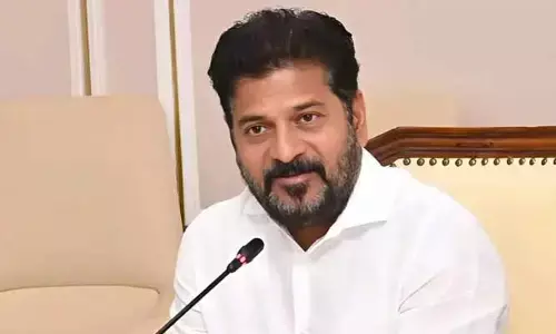 సెక్రటేరియట్‍లో సీఎం రేవంత్ రెడ్డి కీలక సమీక్ష.. మరికాసేపట్లో మీడియా సమావేశం!