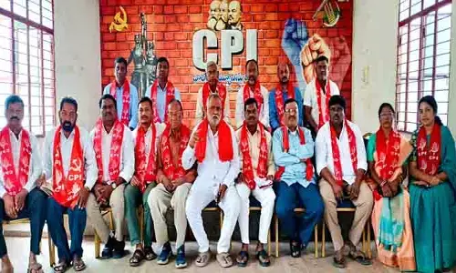 మావోయిస్టుల ప‌ట్ల కేంద్ర ప్ర‌భుత్వ పున‌రాలోచించాలి : సీపీఐ రాష్ట్ర కార్య‌ద‌ర్శి వ‌ర్గ స‌భ్యుడు క‌ల‌వేని శంక‌ర్