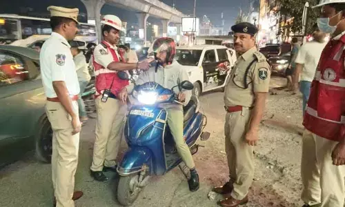 వీకెండ్‌–స్పెషల్ డ్రంక్ అండ్ డ్రైవ్‌