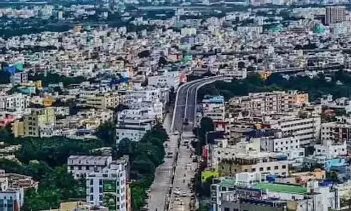 తిరుపతిలో హోటల్‌కు బాంబు బెదిరింపు.... తనిఖీలు