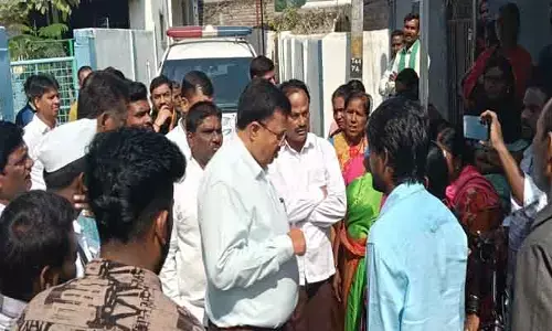 ఉపాధ్యాయుడు కించపరిచేలా మాట్లాడరని ఆందోళన