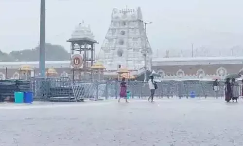 తిరుమలలో భారీ వర్షాలతో తగ్గిన భక్తుల రద్దీ.. గంటల్లోనే సులువుగా శ్రీవారి దర్శనం
