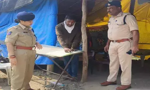 వాహ‌నాలు త‌నిఖీలు ప‌క‌డ్బందీగా చేప‌ట్టాలి : ఎస్పీ నితిక పంత్