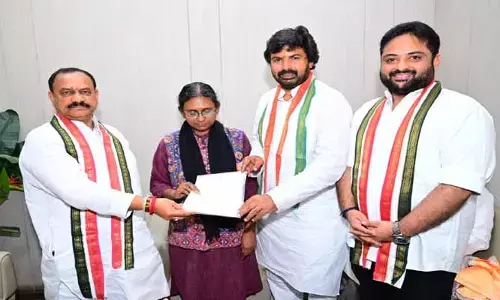 డీసీసీ అధ్యక్షుడుగా నియామక పత్రం అందుకున్న సంజీవ్ ముదిరాజ్