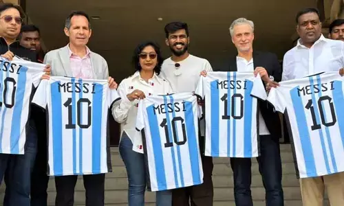 మెస్సీ రాకకు సర్వం సిద్ధం.. ఉప్పల్ స్టేడియంకి చేరుకున్న గోట్ టూర్ ప్రమోటర్ల బృందం