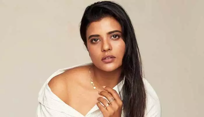 అలాంటి సినిమాలు చేస్తే.. ప్రేక్షకులను థియేటర్స్కు తీసుకురావడం చాలా కష్టం: ఐశ్వర్య రాజేష్ అలాంటి సినిమాలు చేస్తే.. ప్రేక్షకులను థియేటర్స్కు తీసుకురావడం చాలా కష్టం: ఐశ్వర్య రాజేష్