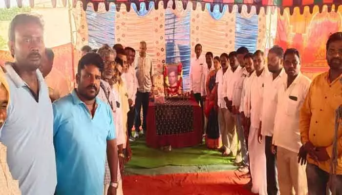 మాజీ సర్పంచ్ రాంరెడ్డి జయంతి వేడుకలు మాజీ సర్పంచ్ రాంరెడ్డి జయంతి వేడుకలు