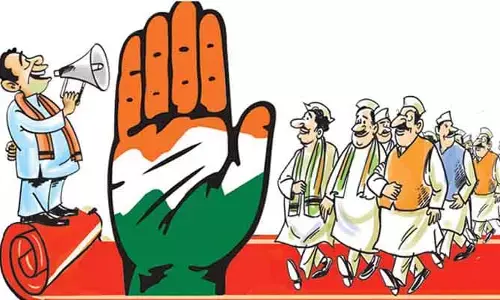 పంచాయతీ ఎన్నికల వేళ మారుతున్న కండువాలు.. అధికార పార్టీలో జోరుగా చేరికలు
