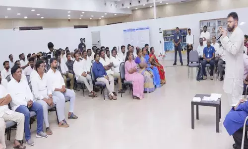 మీకు సమస్య వస్తే నాకు వచ్చినట్లే.. ఉప్పాడ మత్స్యకారులతో పవన్‌ కల్యాణ్‌ భేటీ