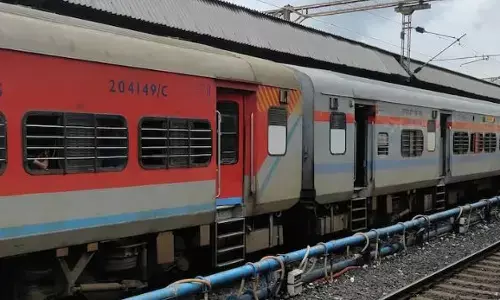 Tatkal Ticketing: ఇకపై రిజర్వేషన్ కౌంటర్లలో తత్కాల్ టిక్కెట్లకు ఓటీపీ తప్పనిసరి