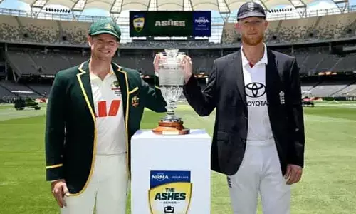 Ashes: టాస్‌ గెలిచి బ్యాటింగ్‌ ఎంచుకున్న ఇంగ్లాండ్‌.. ఇరు జట్లలో కీలక మార్పులు