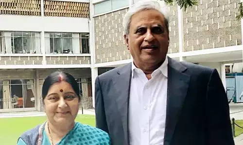 సుష్మా స్వరాజ్ భర్త కౌశల్ కన్నుమూత