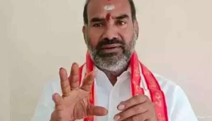 మోడీ ఇంటి ముందు బీజేపీ నేతలు ధర్నా చేయాలి మోడీ ఇంటి ముందు బీజేపీ నేతలు ధర్నా చేయాలి