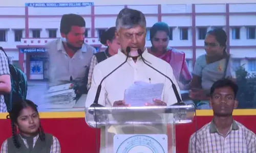 టీచర్ల బాధ్యత మాది.. విద్యార్థుల బాధ్యత టీచర్లది : సీఎం చంద్రబాబు