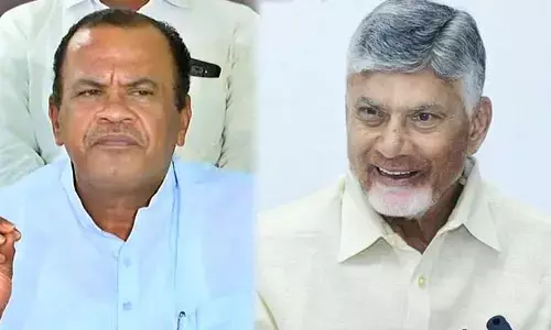 సీఎం చంద్రబాబుతో మంత్రి కోమటిరెడ్డి భేటీ..  తెలంగాణ రైజింగ్ సమ్మిట్‌కు రావాలని ఆహ్వానం