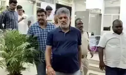మద్యం కేసులో కీలక పరిణామం.. నిందితుల బెయిల్ పిటషన్ కొట్టివేత