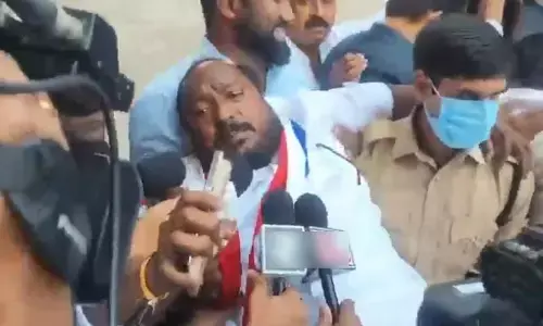గాంధీ ఆసుపత్రి వద్ద ఉద్రిక్తత.. తీన్మార్ మల్లన్న, బీసీ జేఏసీ చైర్మన్ జాజుల అరెస్ట్